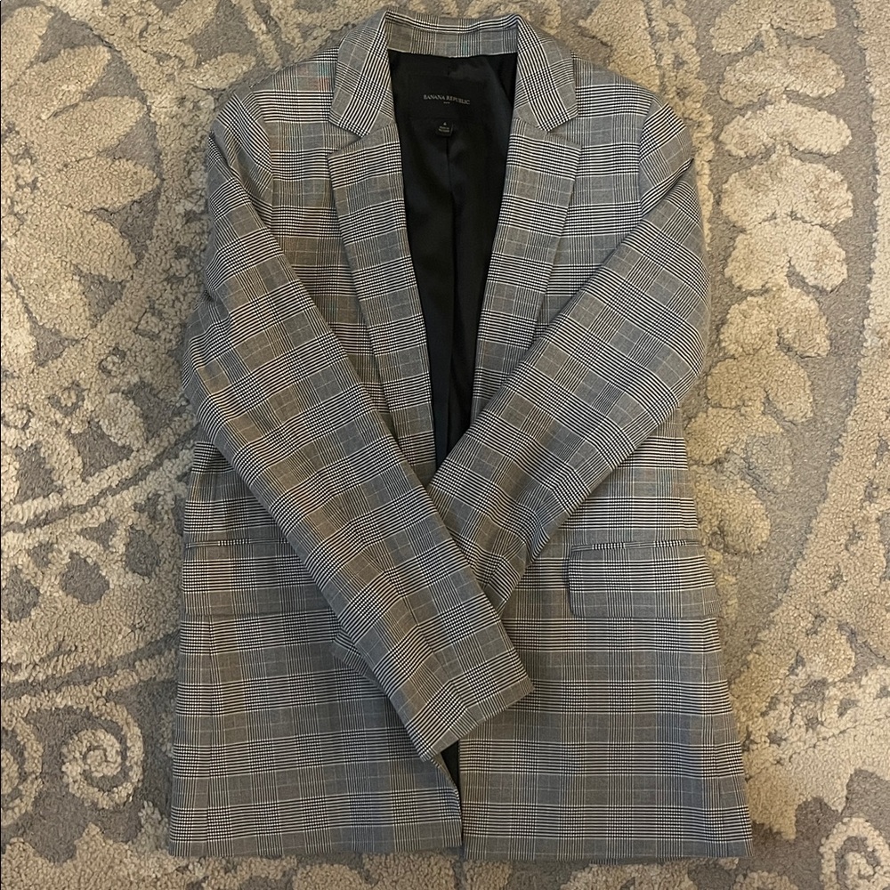 Banana Republic Gray Plaid Blazer Women’s Size 6
